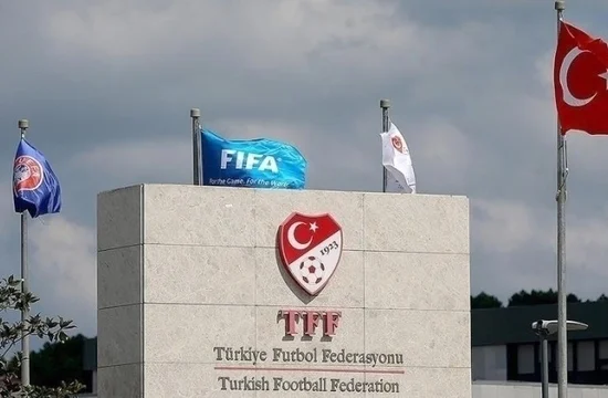 TFF Onderzoekt 30 Scheidsrechters voor Gokschandalen