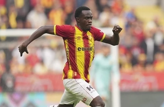 Galatasaray's Bod op Anthony Dennis: Transfernieuws 2023