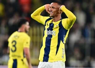 Fenerbahçe laat Rodrigo Becao vertrekken zonder transfervergoeding