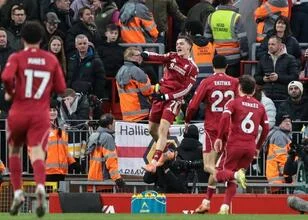 Liverpool blijft winnen met zege op Wolverhampton