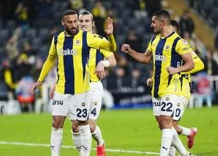 Cenk tosun blijft trouw aan Istanbul: transfer naar kasımpaşa in zicht