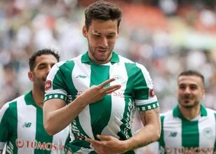 Umut Nayir blijft bij Konyaspor