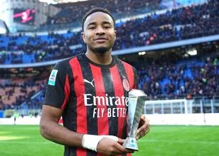 Fenerbahçe zet in op Nkunku, maar Milan vraagt de hoofdprijs