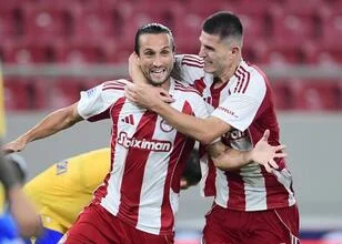 Yusuf Yazıcı op zoek naar nieuwe uitdaging na Olympiakos