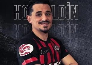 Çorum FK versterkt selectie met Serdar Gürler