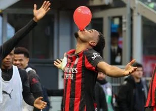 Milan's Sportief Directeur bespreekt interesse van Fenerbahçe in Nkunku