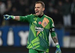 Fenerbahçe haalt Mert Günok terug van Beşiktaş in ruil voor Cengiz Ünder