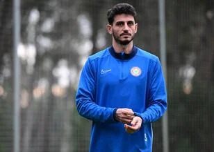 Samet Akaydin geeft antwoord op transfergeruchten: Vertrekt hij?