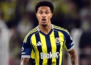 Fenerbahçe bepaalt vraagprijs voor verdediger Oosterwolde