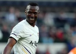 Eyüpspor zegt vaarwel aan Senegalese spits Mame Thiam