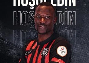 Arca Çorum fk Mame Thiam aan het team toegevoegd