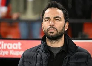 Selçuk İnan geeft update over transfers