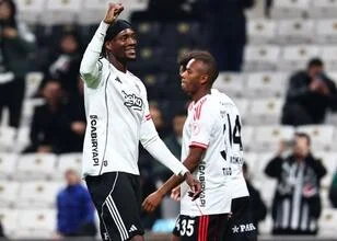Tammy Abraham scoort 13de doelpunt voor Beşiktaş