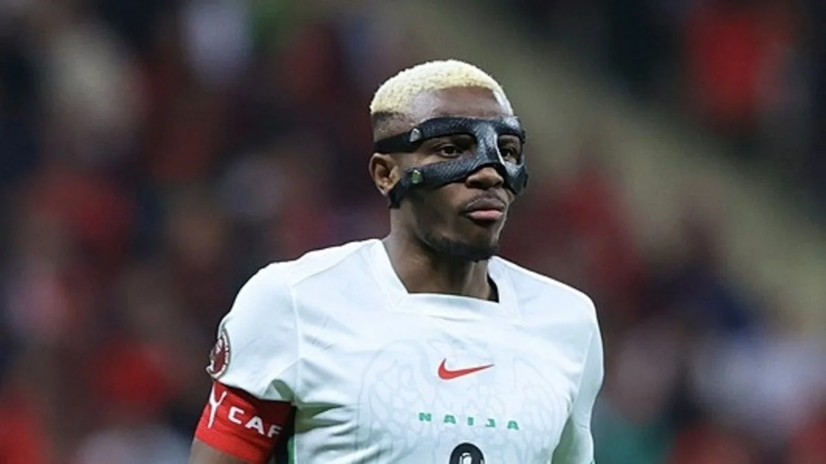 Okan Buruk over Victor Osimhen