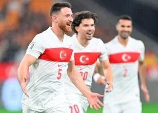 Salih Özcan ontkent transfergeruchten