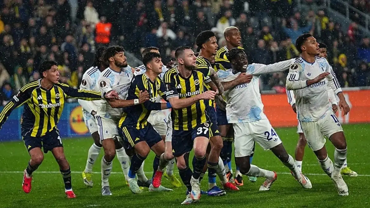 Ömer Üründül reageert op Fenerbahçe-Aston Villa