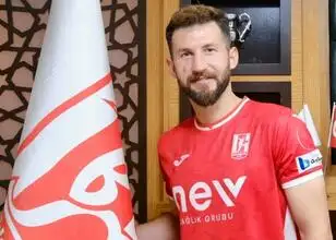 Balıkesir versterkt aanval met Akın Arıcan