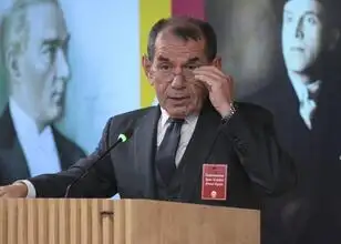 Dursun Özbek maakt opvallende zet