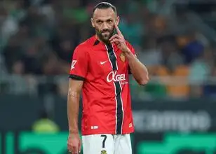 Fenerbahçe richt zich op Vedat Muriqi