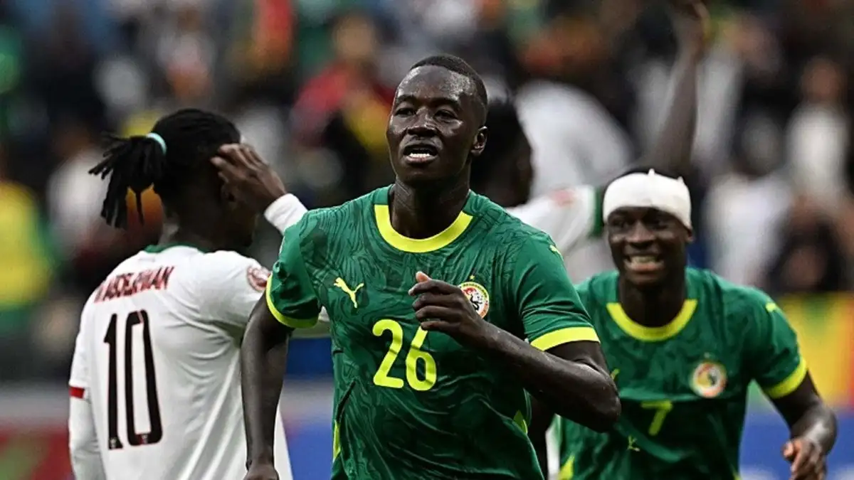 Pape Gueye geeft groent licht aan Galatasaray