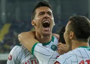 Trabzonspor versterkt aanval met Umut Nayir