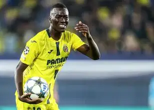 Galatasaray wacht op nieuws over Pape Gueye