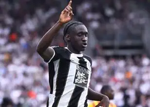 Fenerbahçe huurt Sidiki Cherif