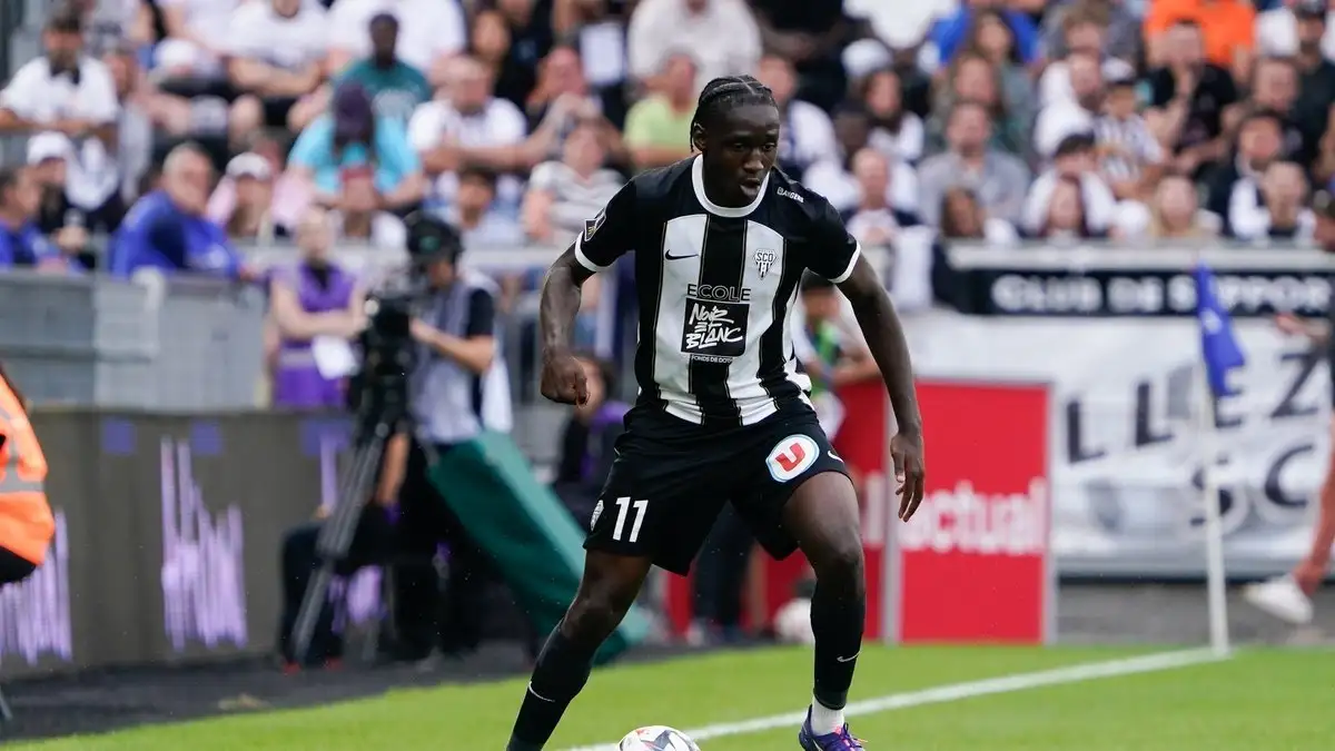 Fenerbahçe haalt Sidiki Cherif