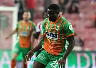 Augsburg transfereert Ogundu