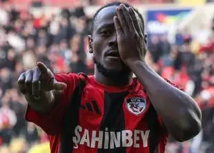 Gaziantep FK en Emmanuel Boateng gaan uit elkaar