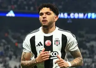 Beşiktaş leent Emrecan Terzi uit