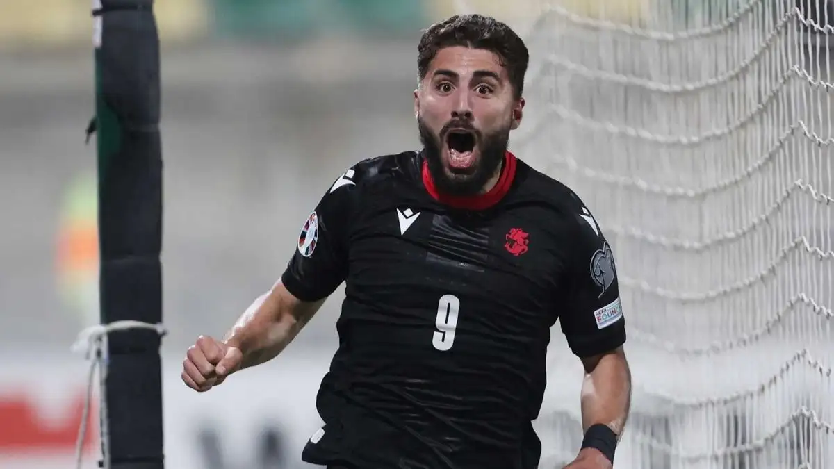 Beşiktaş zet in op Davitashvili