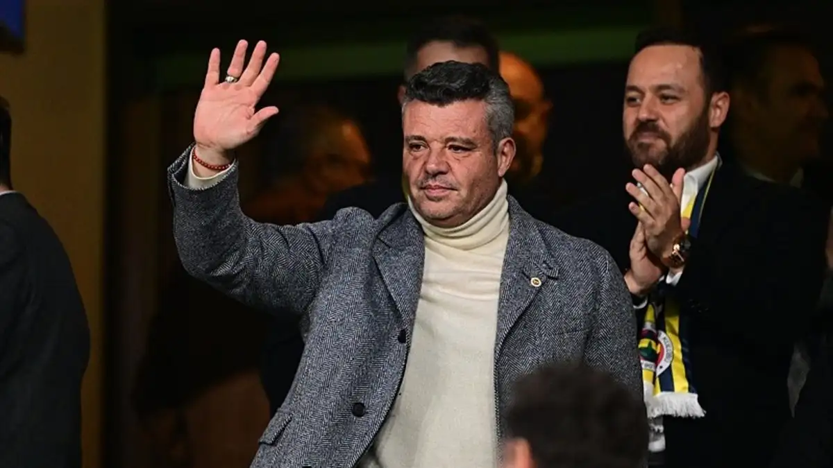 Fenerbahçe-president Sadettin Saran maakt grote zet voor topscorer