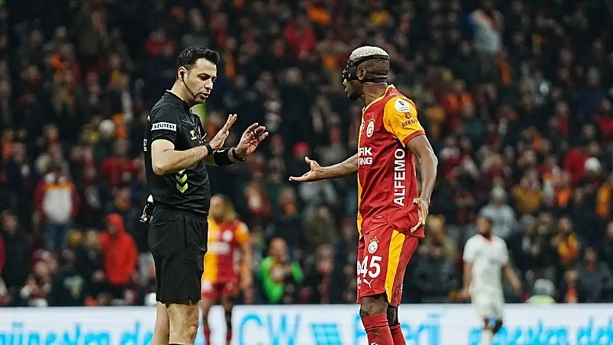 Ahmet Çakar over Galatasaray-Alanyaspor: "Ali Şansalan gaf geen rode kaart"