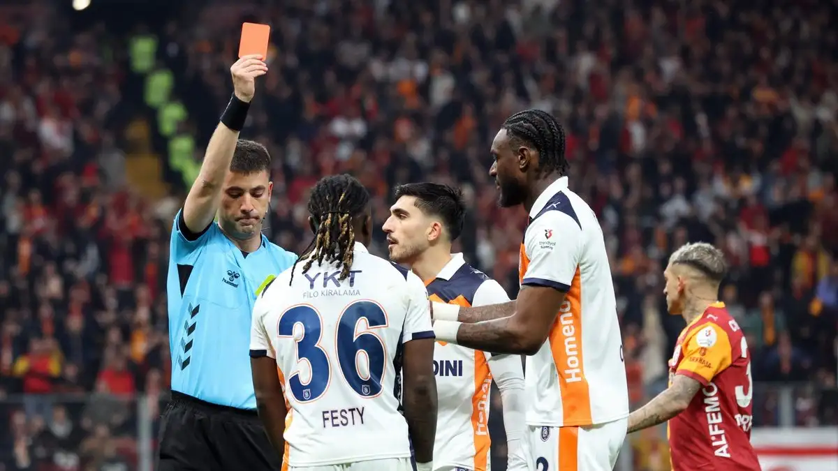 Fırat Aydınus beoordeelde die beslissing in de Galatasaray-RAMS Başakşehir wedstrijd!