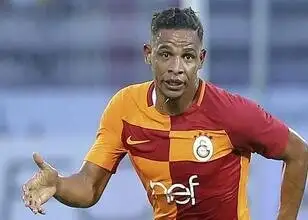 Fernando beëindigt zijn voetbalcarrière