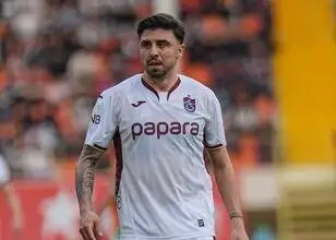 Ozan Tufan, de onmisbare speler van Fatih Tekke