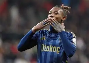 Dorgeles Nene trekt Europese interesse