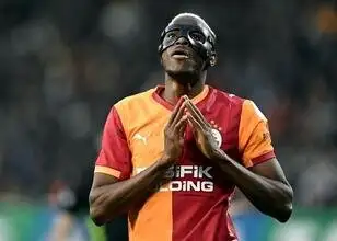 Dokters waarschuwen voor risico's bij Victor Osimhen