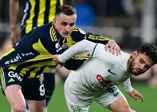 Kerem Aktürkoğlu reageert na wedstrijd tegen Rizespor op scheidsrechter