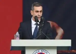 Şekip Mosturoğlu: 'Macht nu bij Galatasaray'