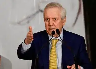 Aziz Yıldırım komt met flitsende verklaringen