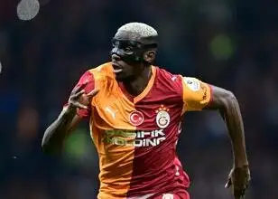 Okan Buruk verandert besluit over Victor Osimhen