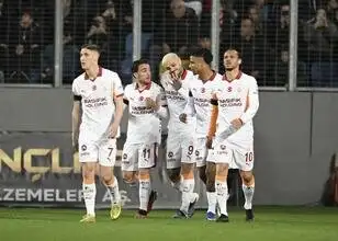 Ismail Jakobs: "In de derby zullen we meer ontspannen zijn"