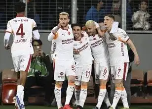 Icardi en Yunus Akgün na 7 weken weer trefzeker