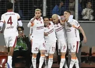 Beoordelingen van schrijvers over Galatasaray