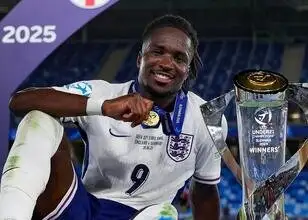 Galatasaray en Chelsea in gevecht om talentvolle aanvaller Jonathan Rowe