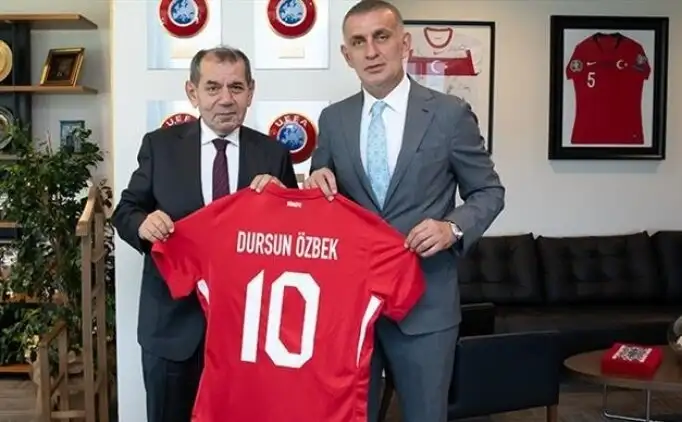 Galatasaray viert titel zonder vertegenwoordiging TFF bij viering