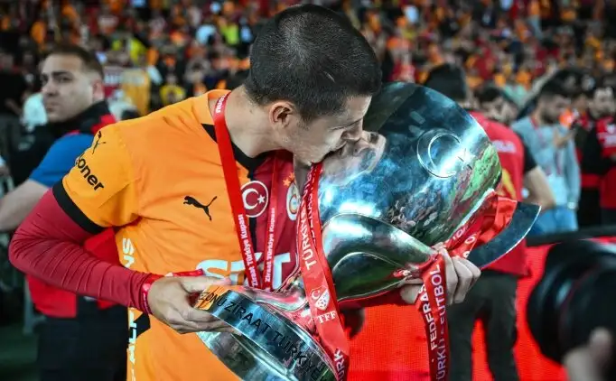 Alvaro Morata ontkent geruchten over Galatasaray: 'Een van de mooiste dingen in mijn carrière'