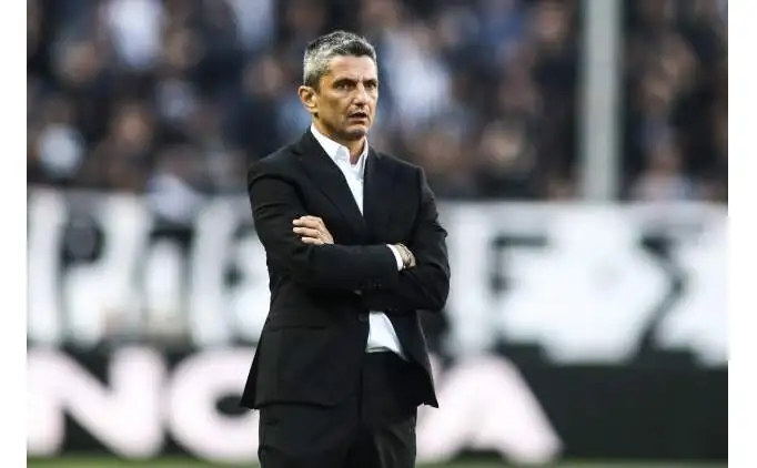Lucescu reageert scherp op Beşiktaş-geruchten: 'Ik blijf bij PAOK, punt uit'